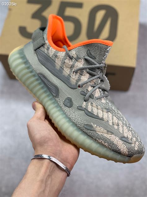 adidas cheap yeezy